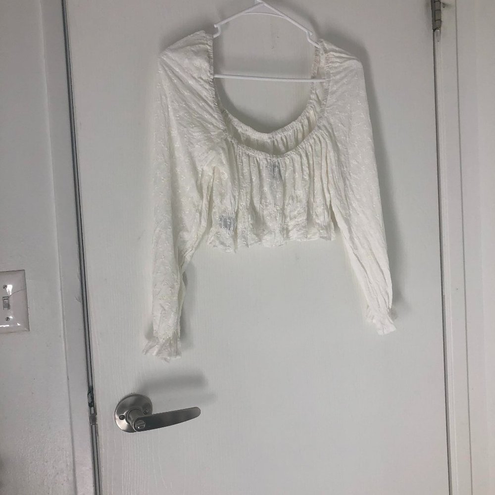 Princess Polly Long Puff Sleeve Eyelet Crop Top Sz M/L
